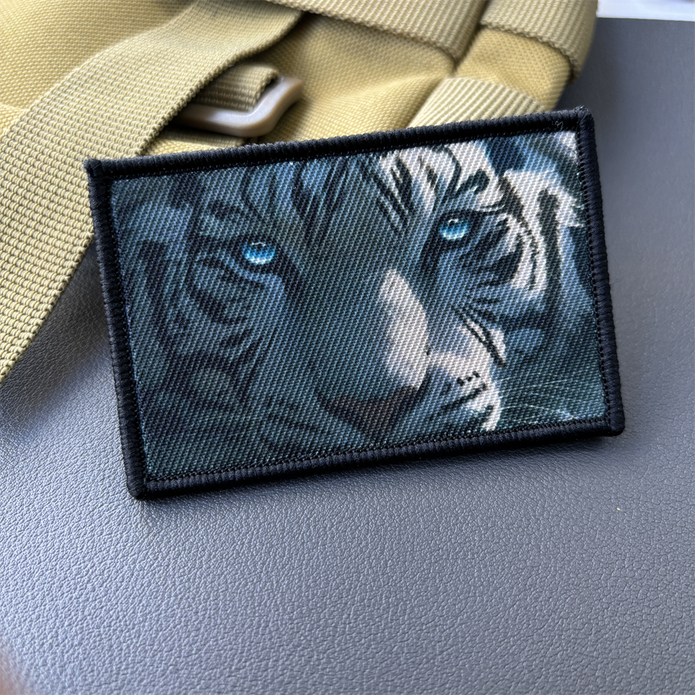 Tiger Eye Printing Tactical Mo - Urban Backpack Tactical のレビューと価格