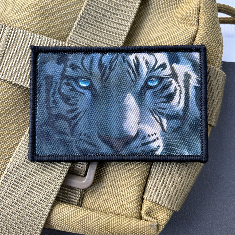 Tiger Eye Printing Tactical Mo - Urban Backpack Tactical のレビューと価格