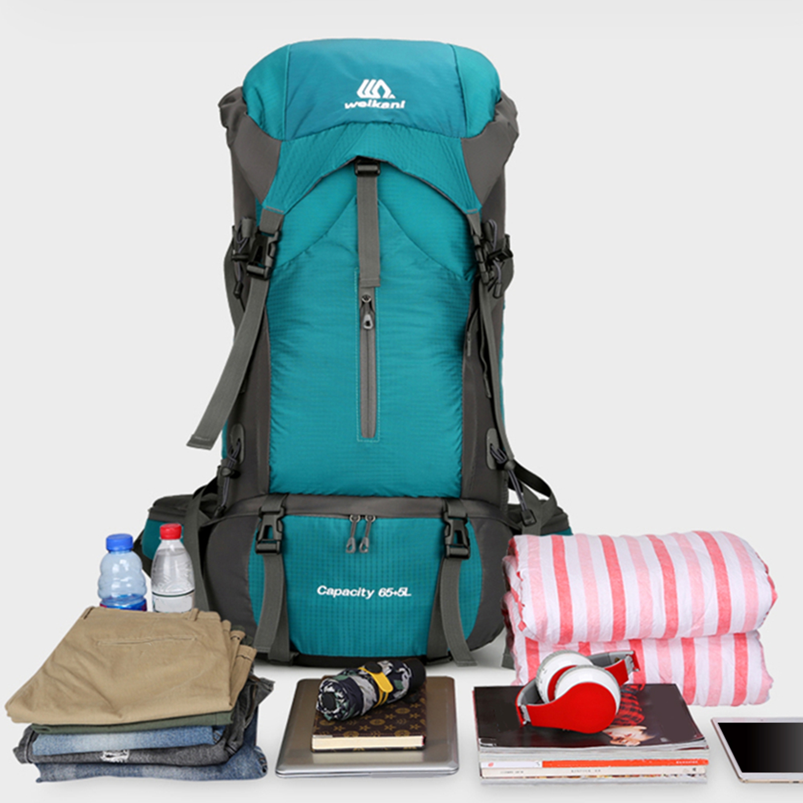 70L Extra Large Backpack for 3 - Rain Cover Backpack のレビューと価格